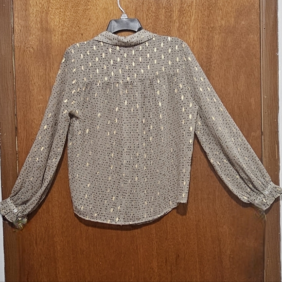 Vince Camuto Beige Button Blouse with Gold Metallic Dots Print Long Sleeve - Picture 5 of 10